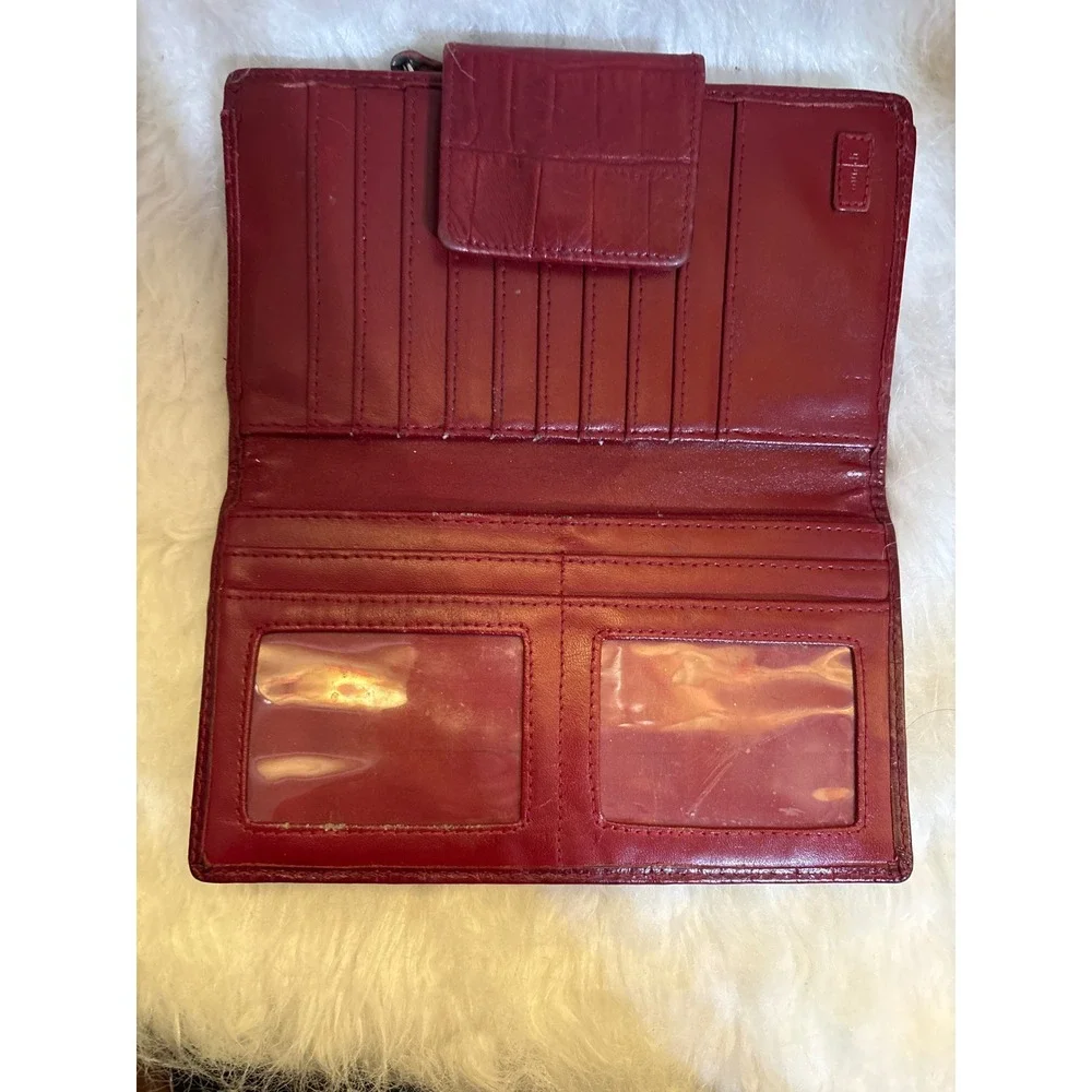 Mundi Wallet Womens OS Italian Calfskin Red Crocodile Embossed Leather